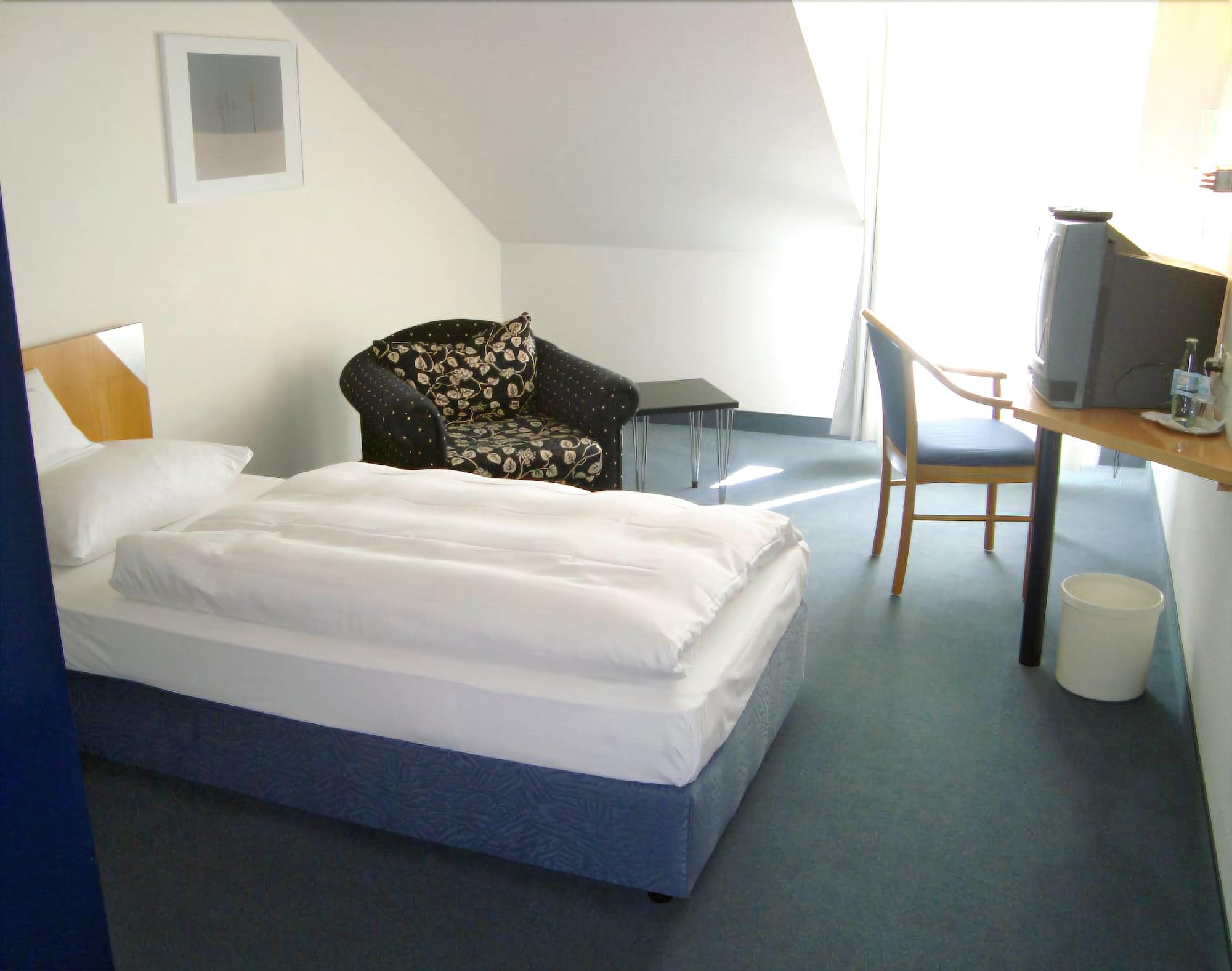 Prima Hotel Havelland Groß Kreutz エクステリア 写真