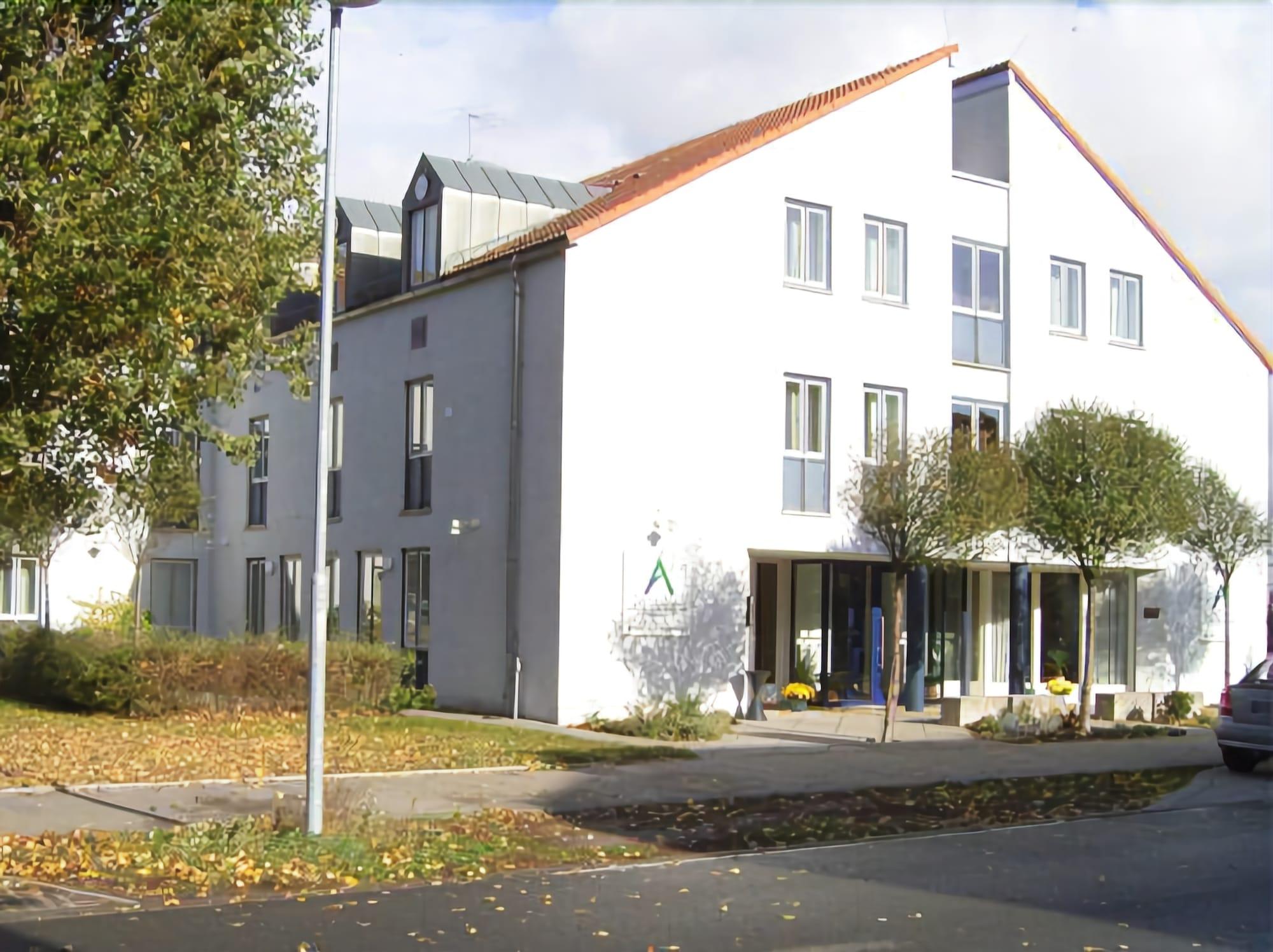 Prima Hotel Havelland Groß Kreutz エクステリア 写真
