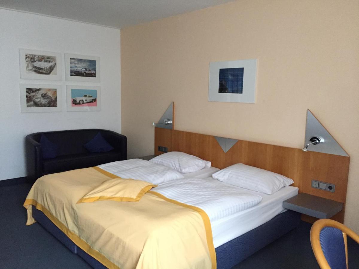 Prima Hotel Havelland Groß Kreutz エクステリア 写真